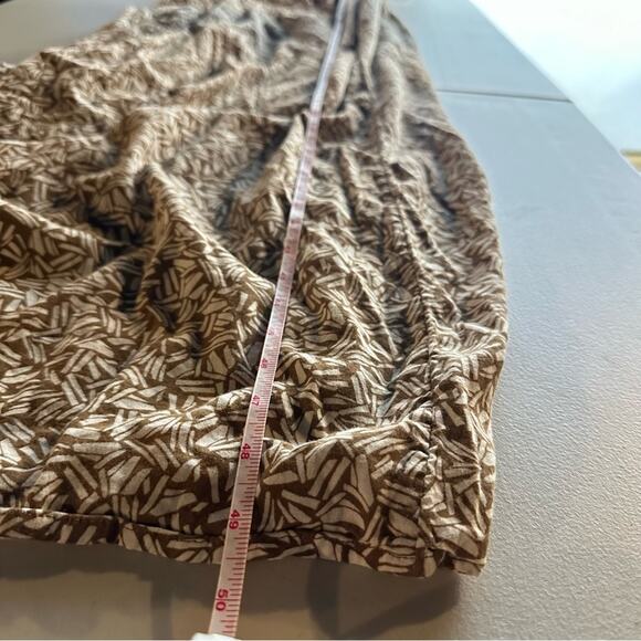 Old Navy Geo Print Maxi Dress 2X - Tan Off the Shoulder, Plus Size, Boho Style - Picture 6 of 7